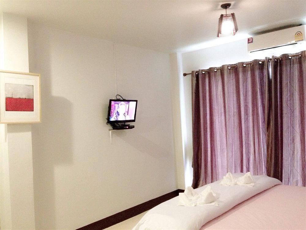 Lom La Lanta Hotel Koh Lanta Exterior photo